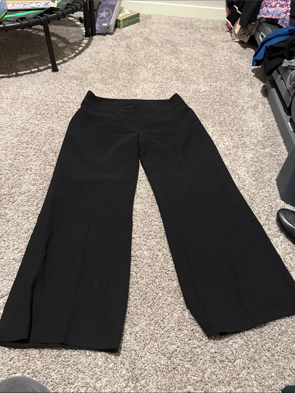Kasper Wide-Leg Black Pants with Flared Silhouette